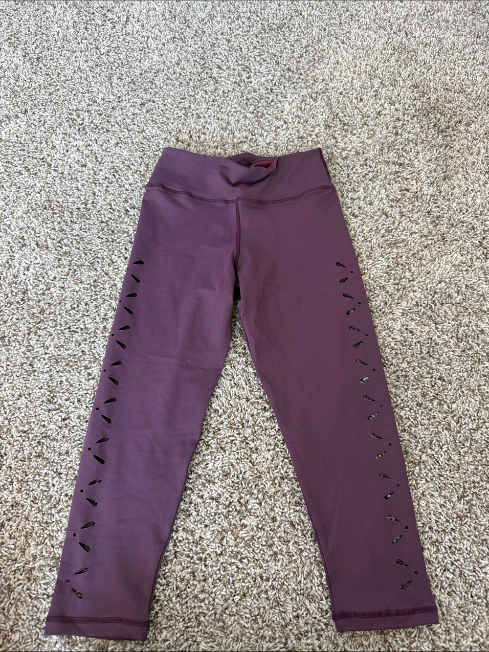 High-Waist Plum Leggings with Side Laser Cut Details